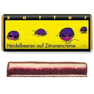 Heidelbeeren auf Zitronencreme